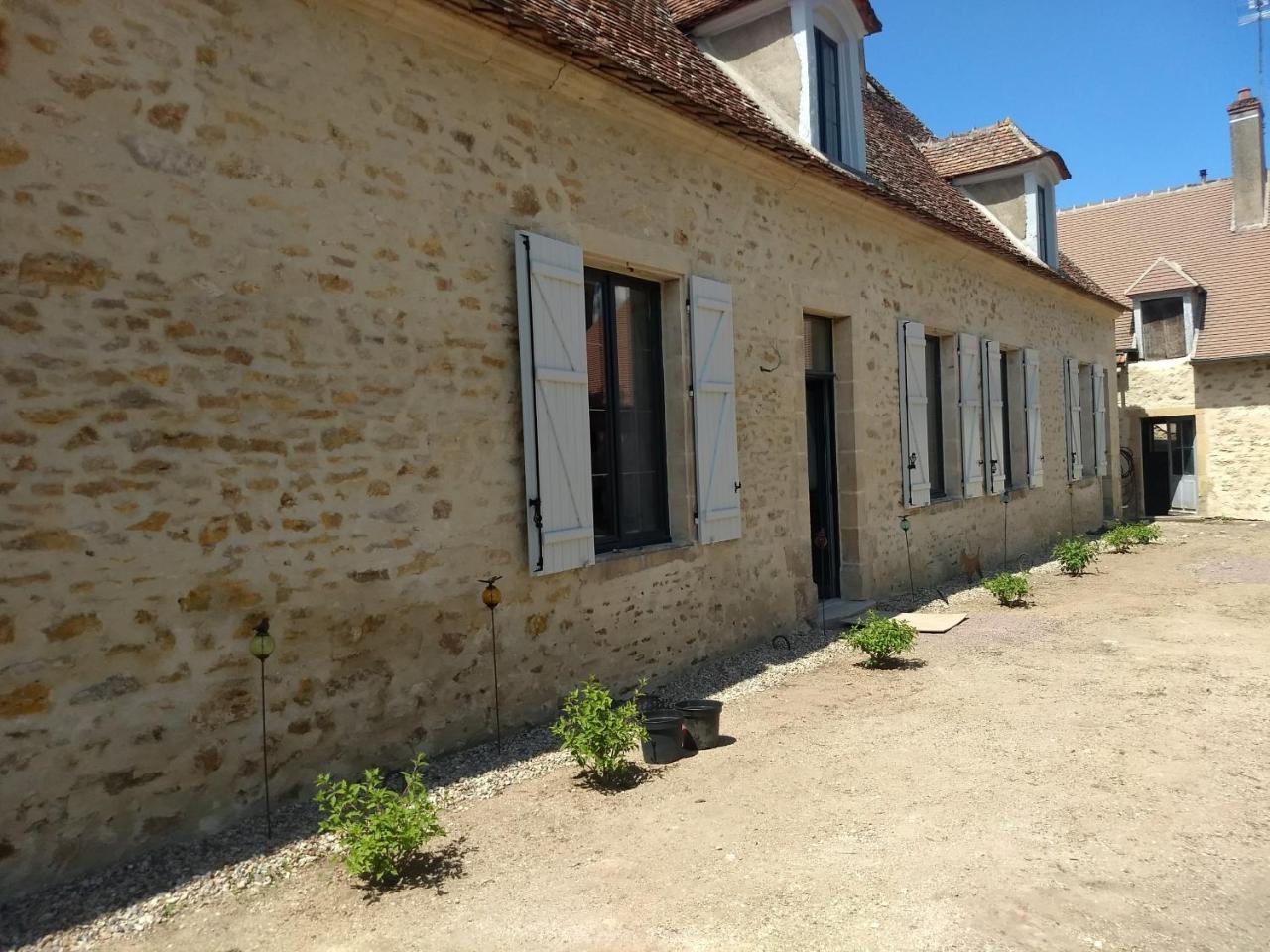 L'Amalgam' Bed & Breakfast Ainay-le-Vieil Eksteriør bilde